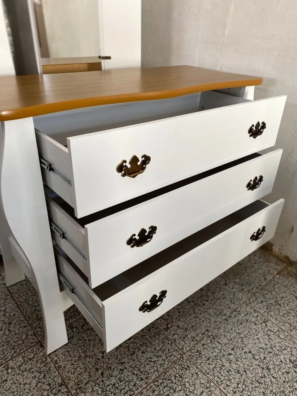 Cômoda Estilo Luiz XV 100% MDF Nova na Promoção - Foto 3