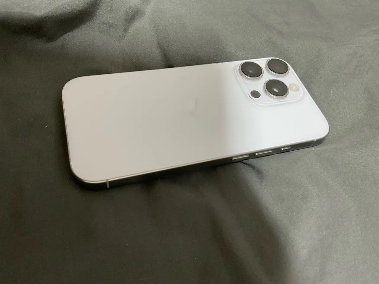 Iphone 16 pro 256gb  - Foto 3
