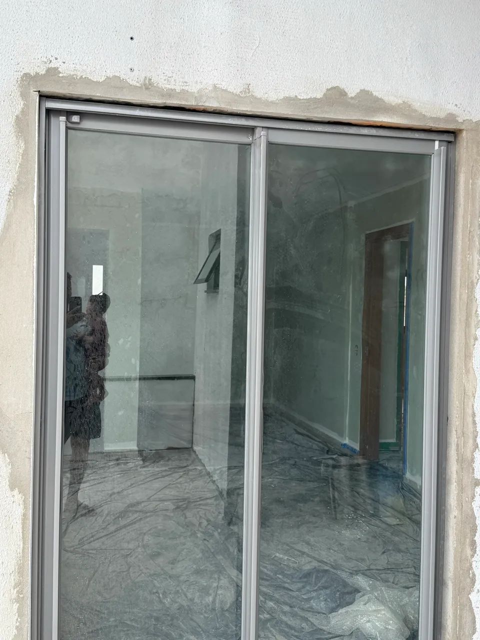 PORTA DE VIDRO SACADA E QUARTO 1,46 x 2,13 - Foto 2