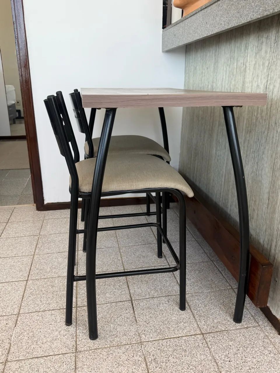 Mesa 2 cadeiras  - Foto 3