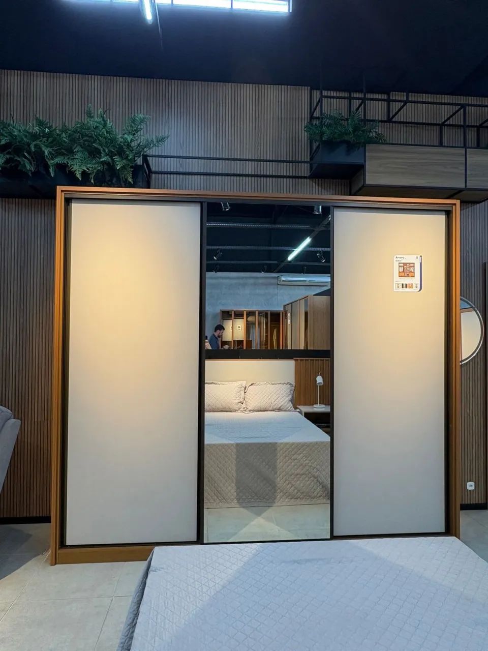  *Roupeiro Amara 2.7* *100% MDF*