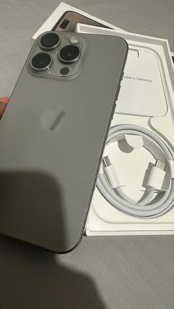 iPhone 15 pro 256GB 
