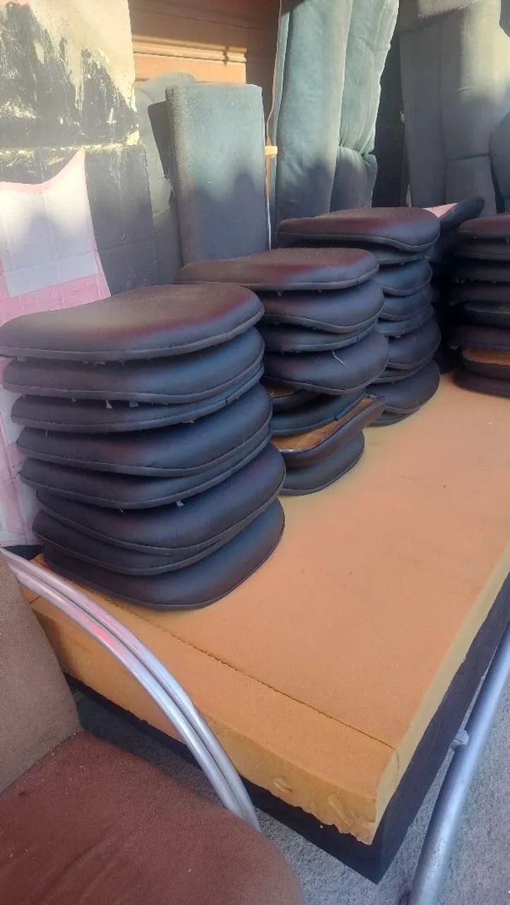 Cadeiras secretária fixa reformada  - Foto 3