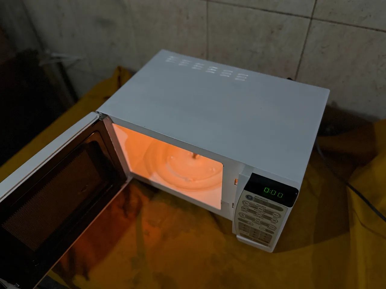 Microondas Electrolux branco! 23 litros  - Foto 3
