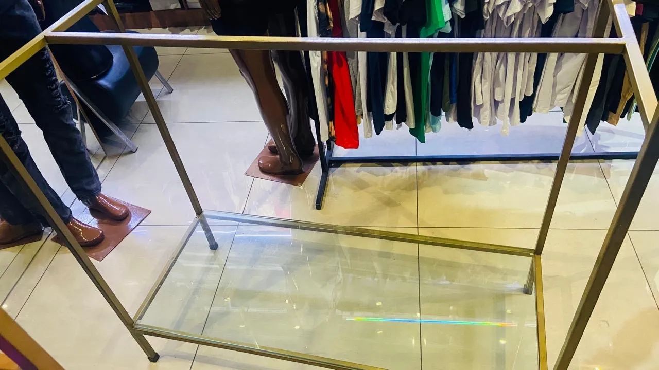 Arara com vidro 
