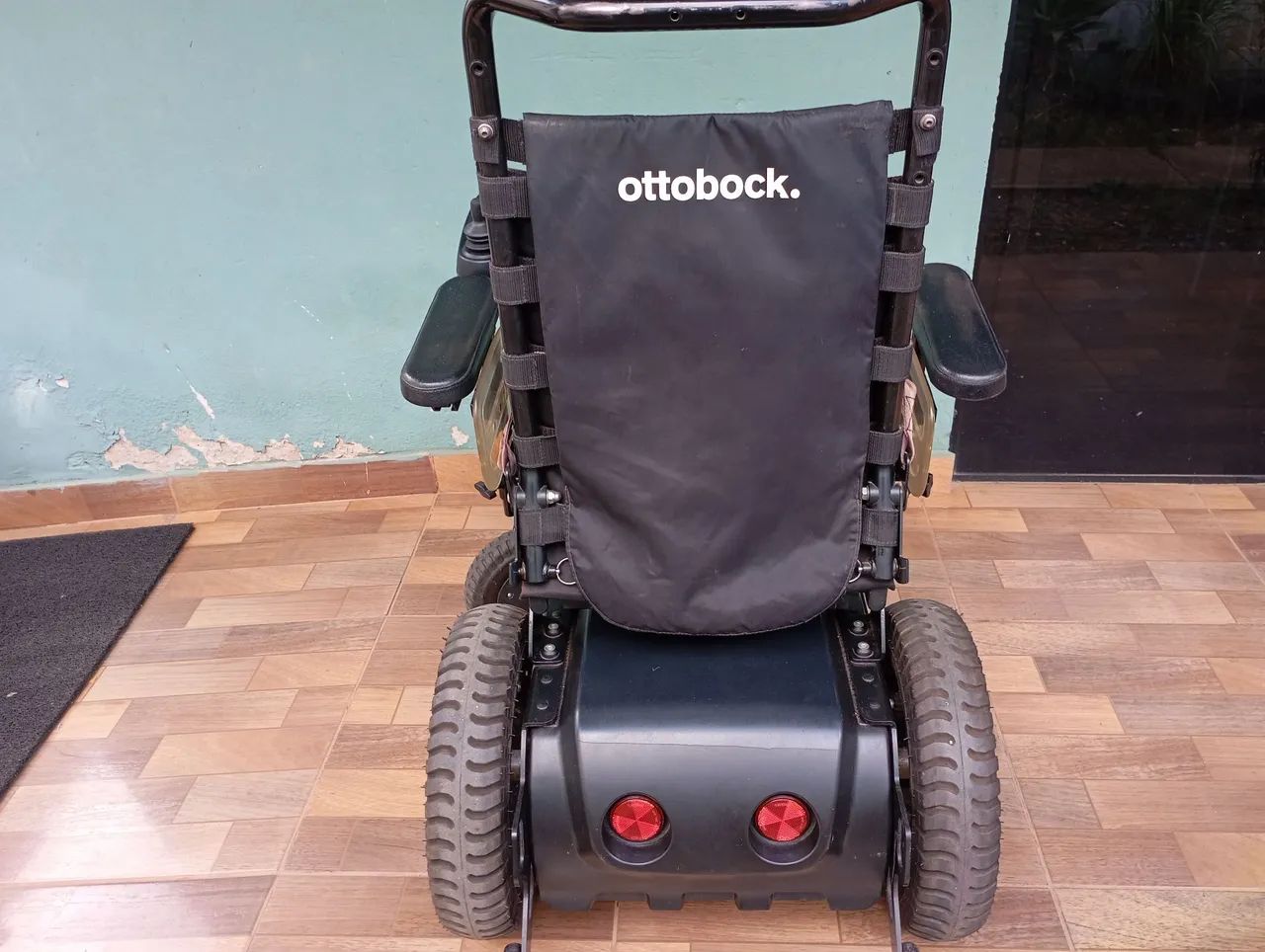 Cadeira de rodas motorizada - Foto 2