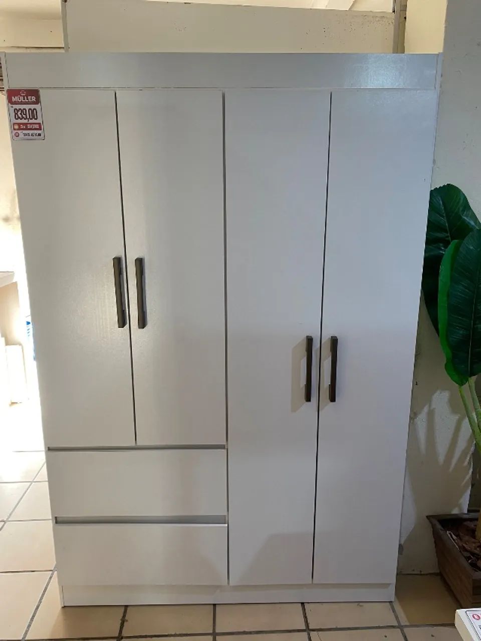 Roupeiro 4 portas NOVO  - Foto 2