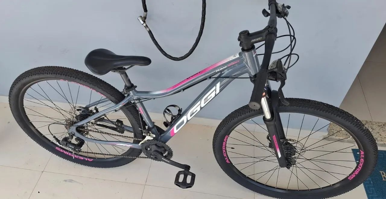 Bicicleta OGGI, aro 29. Usada