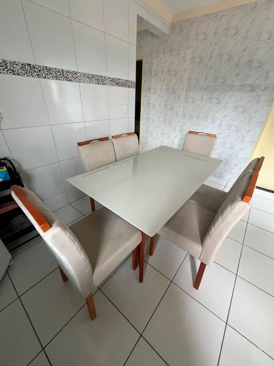 Mesa 6 cadeiras 