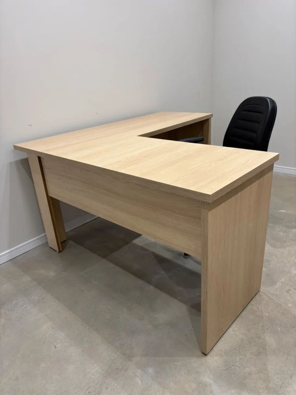 ? MESA EM L PARA ESCRITÓRIO ? SEMINOVA (1 ANO DE USO)