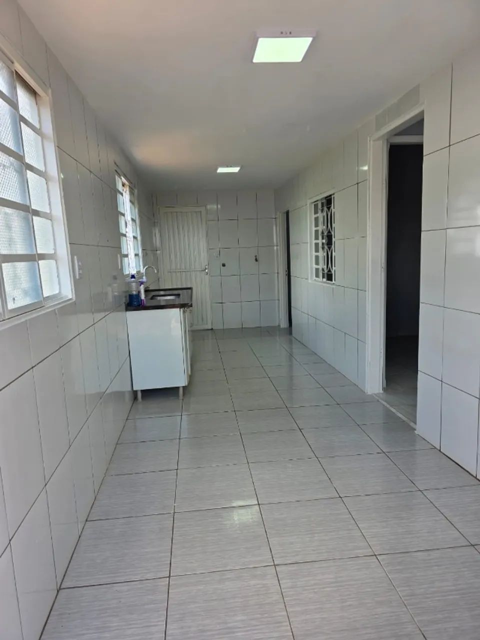 Casa em Nerópolis, 3 quartos, recém reformada. - Foto 5