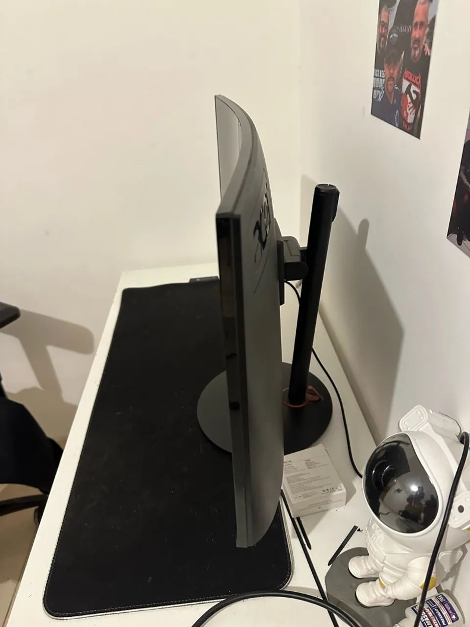 Monitor Acer curvo 27 165hz - Foto 3