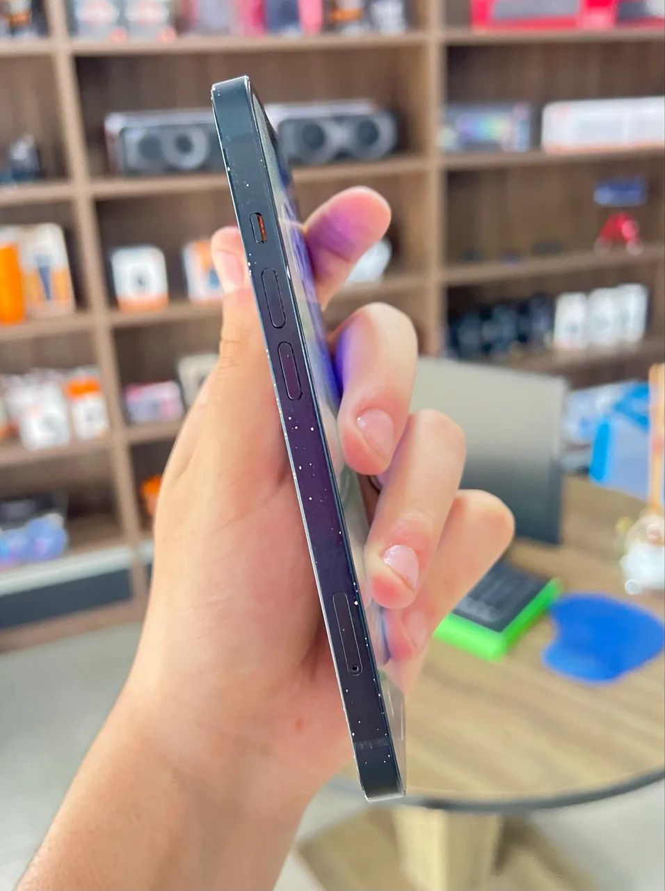 IPHONE 13 128GB BATERIA 100% - Foto 2