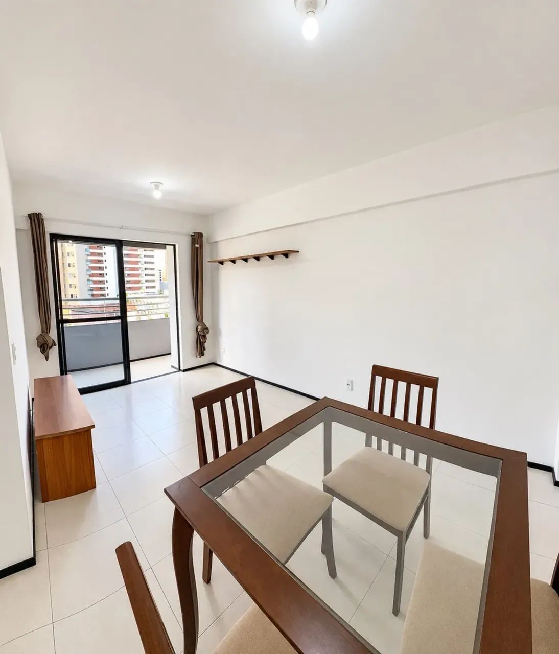 Apartamento com 02 quartos | Nascente e bem ventilado | Meireles - Foto 2