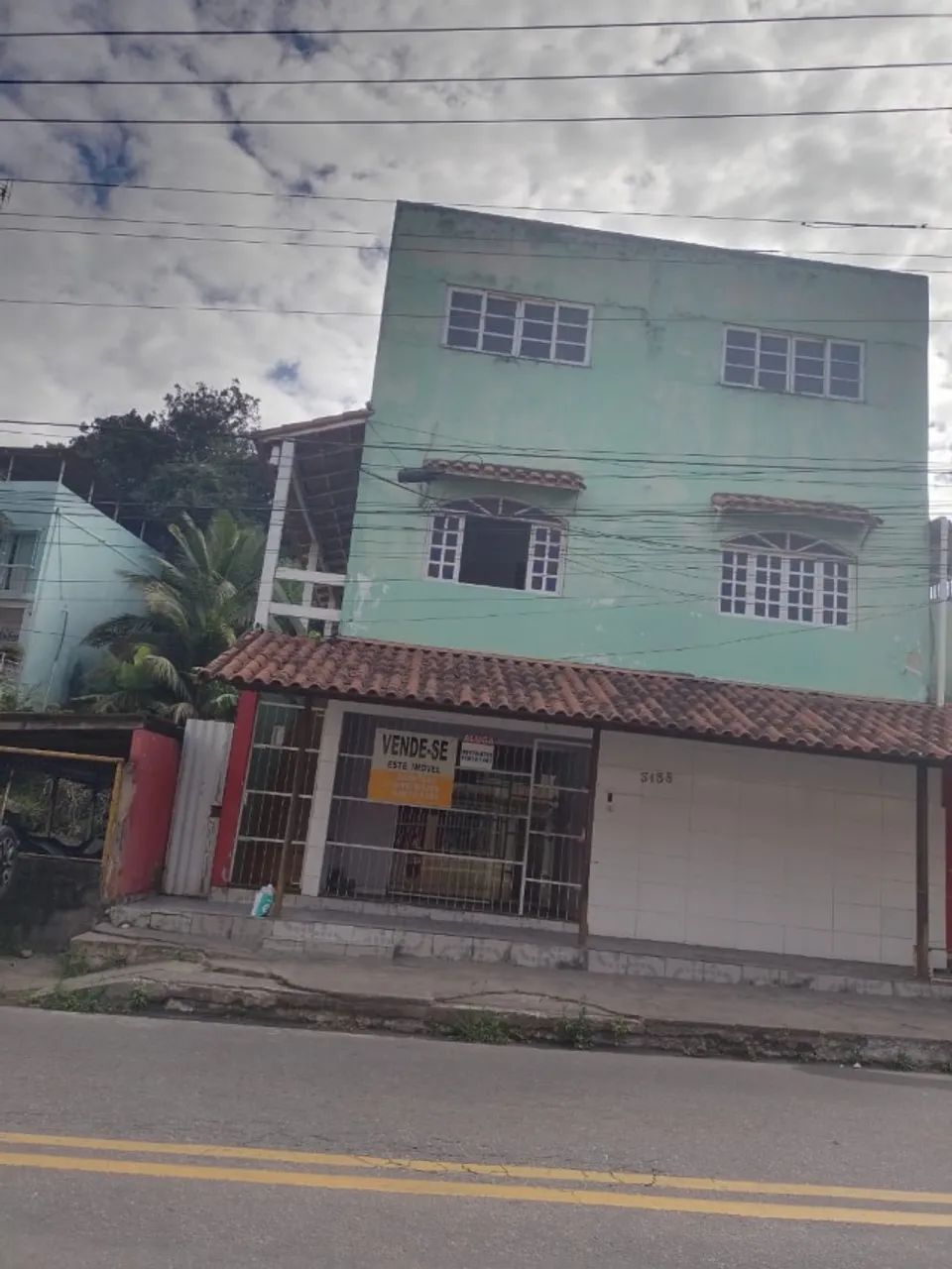 Vende-se imóvrel 2 Residências + comércio