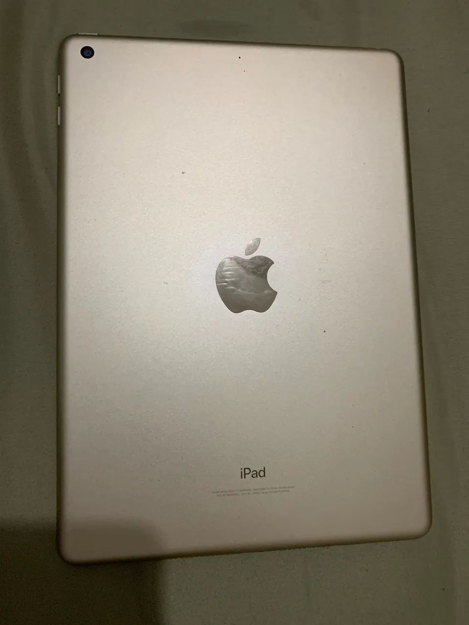 Vendo IPad Dourado 5