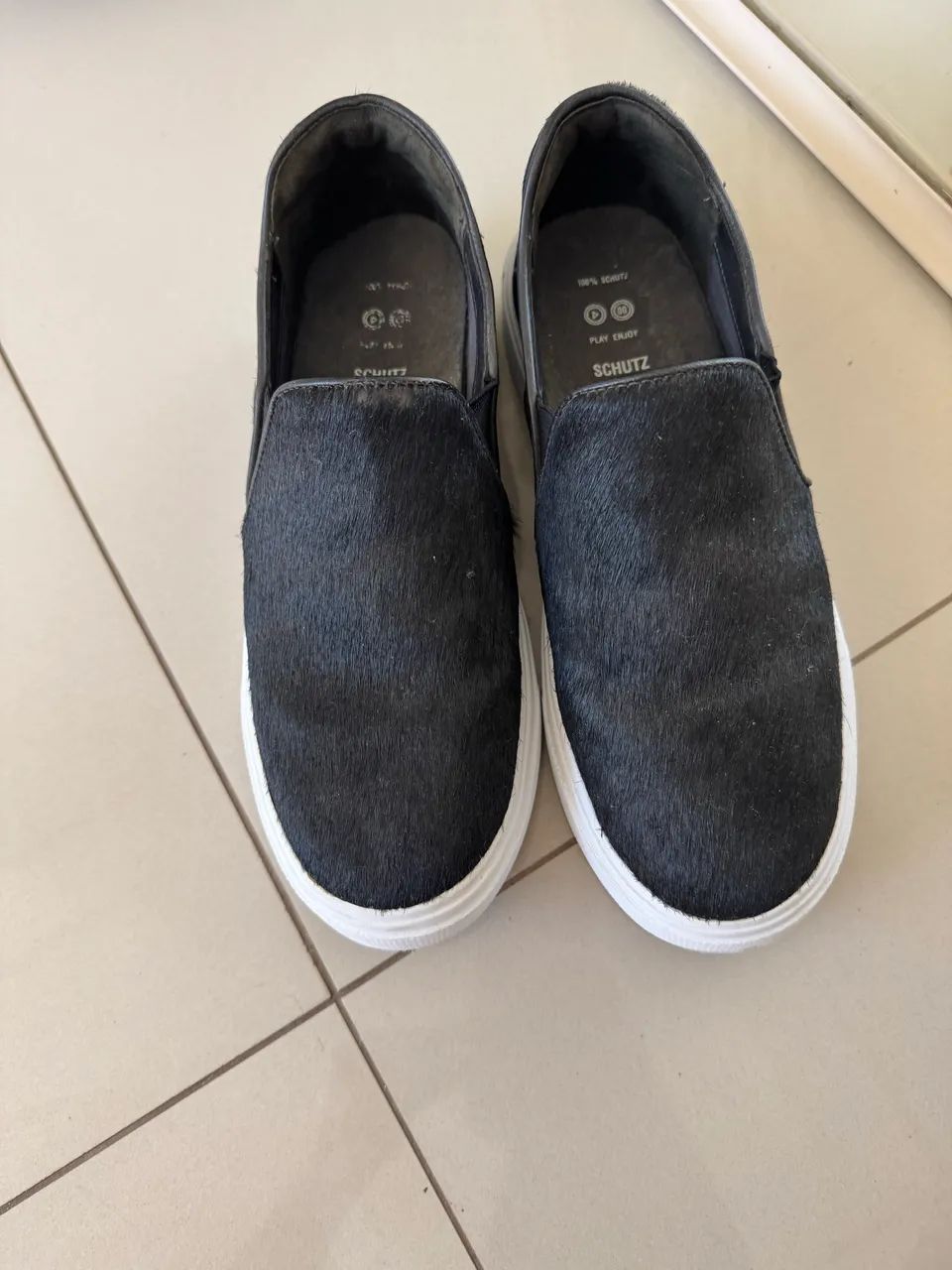 Slip On Shutz bem conservado 
