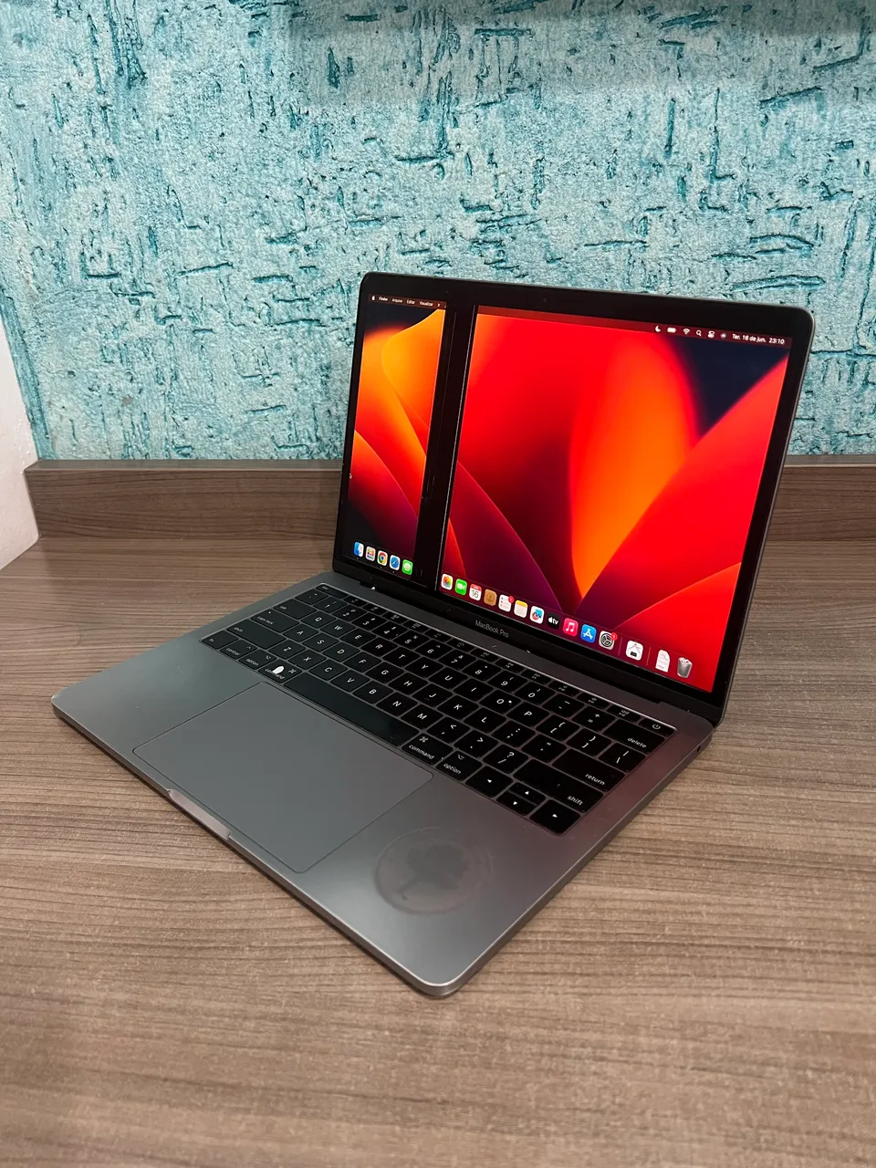 Macbook Pro 2020 - i5 - 16GB - 512GB (LER DESCRIÇÃO) - Notebooks