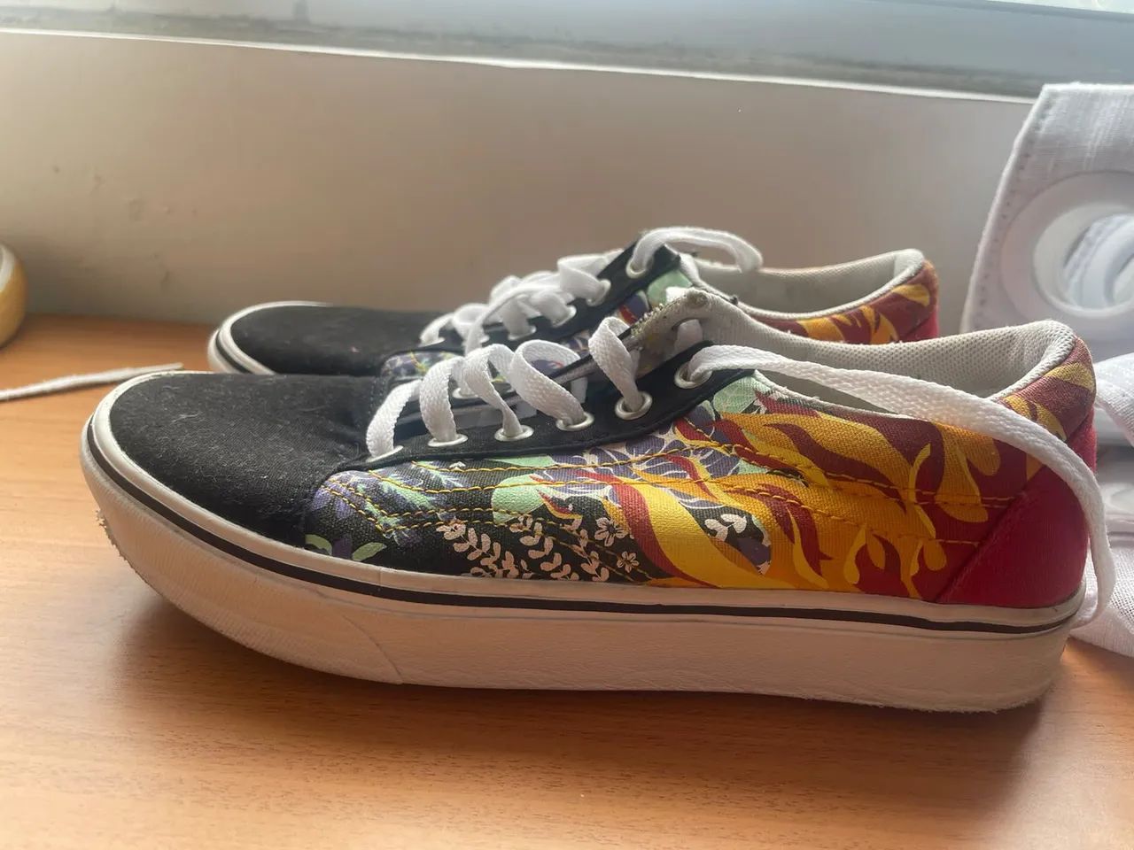 Tênis vans estampado tamanho 35