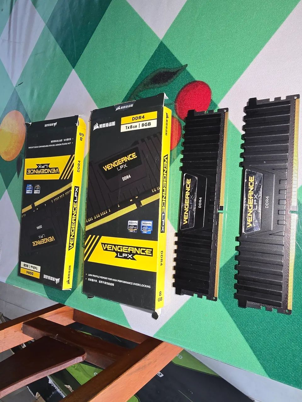 Memória Corsair Vengeance LPX 16GB (2x8GB) DDR4 3200MHz