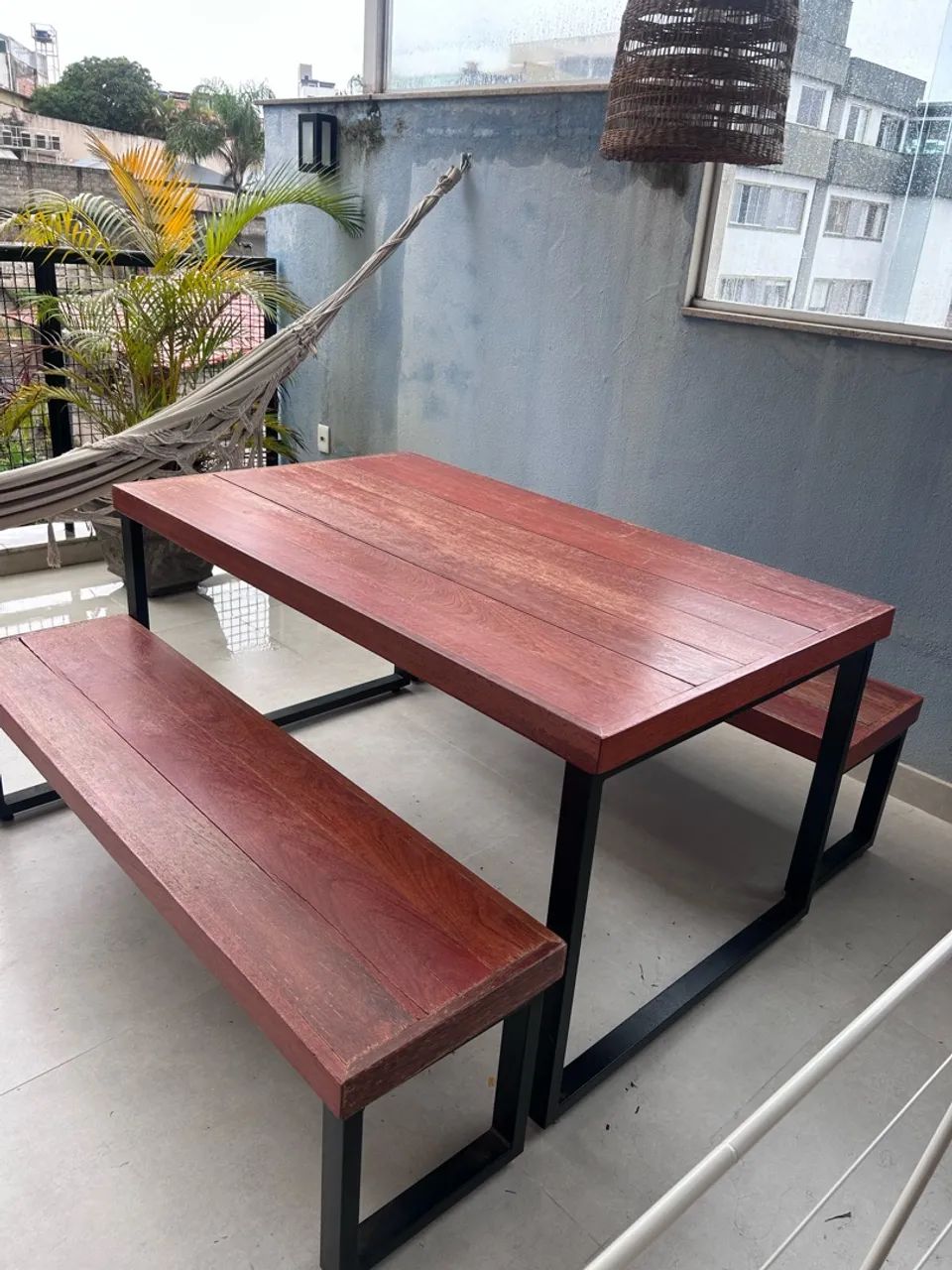 Mesa com dois bancos  - Foto 3