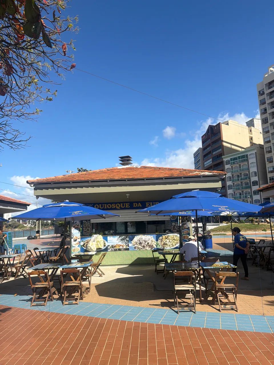 Garçom praia
