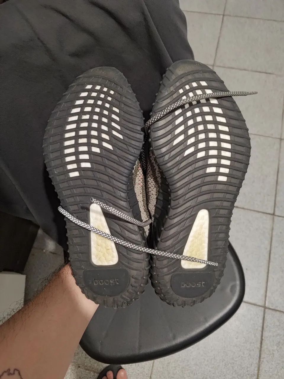 Adidas Yeezy Boost 350 V2 - Foto 3