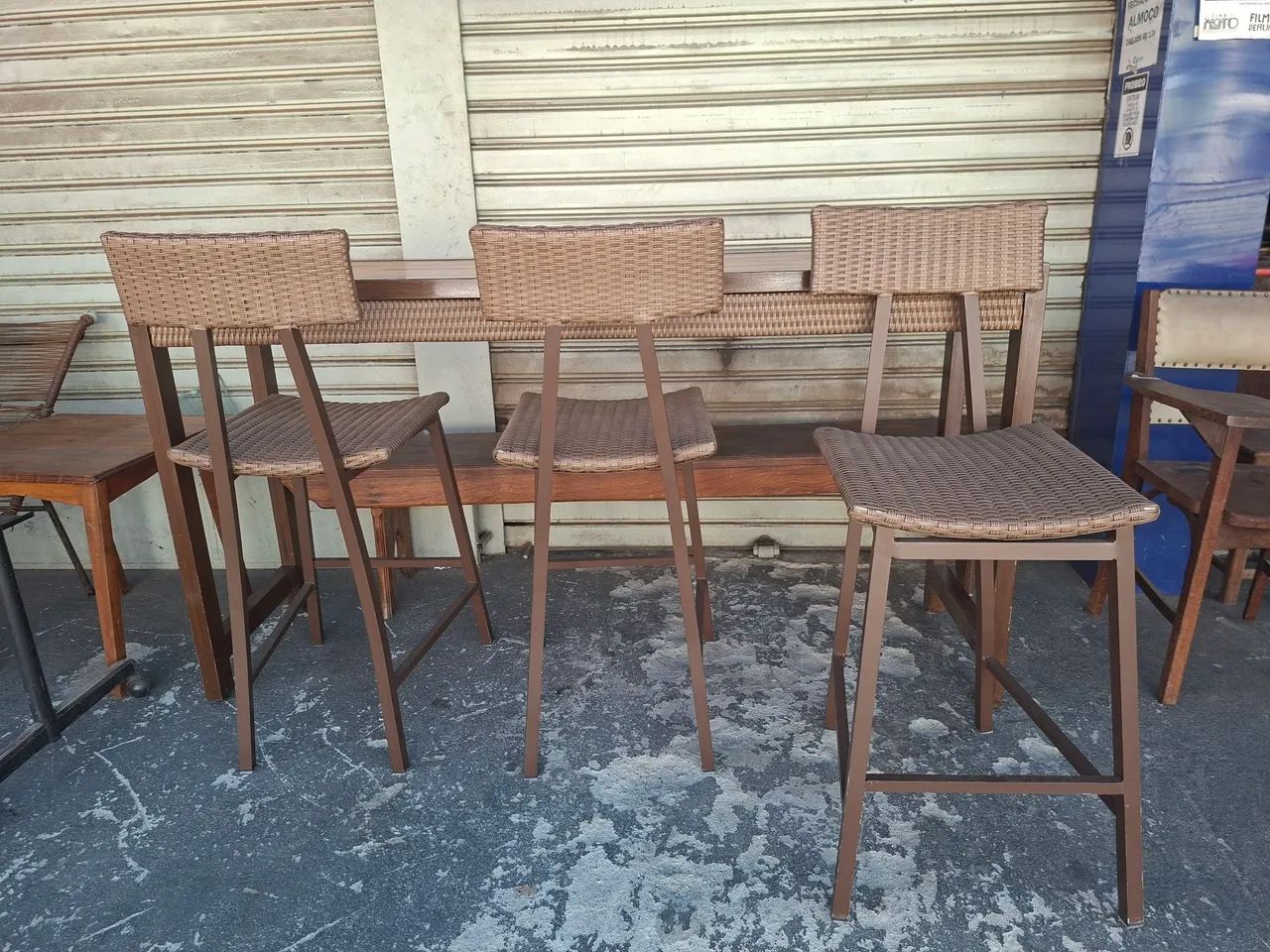 Mesa alta com banquetas - Foto 3