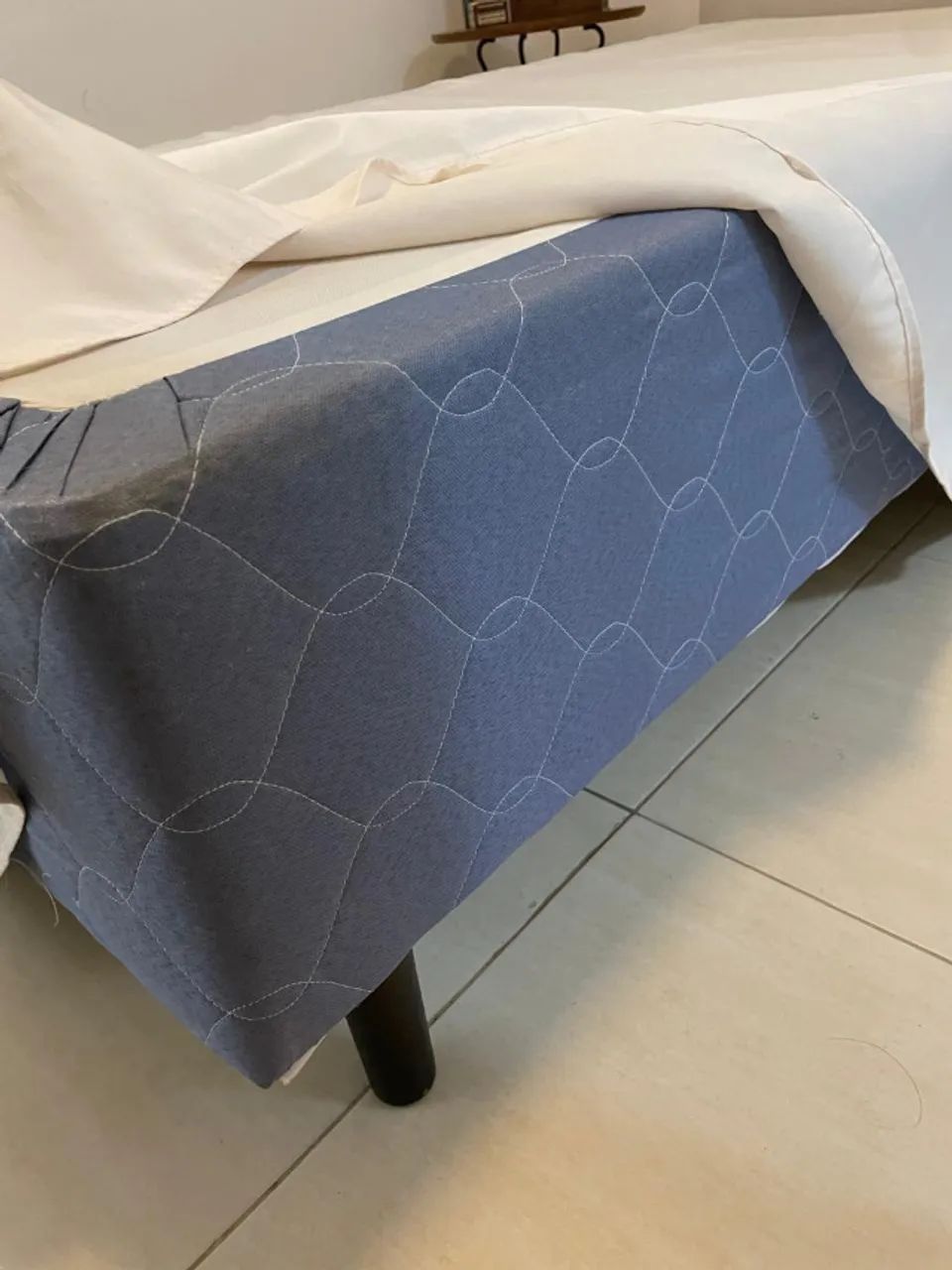 Cama box (base) com cabeceira almofadada - seminovo - Foto 3