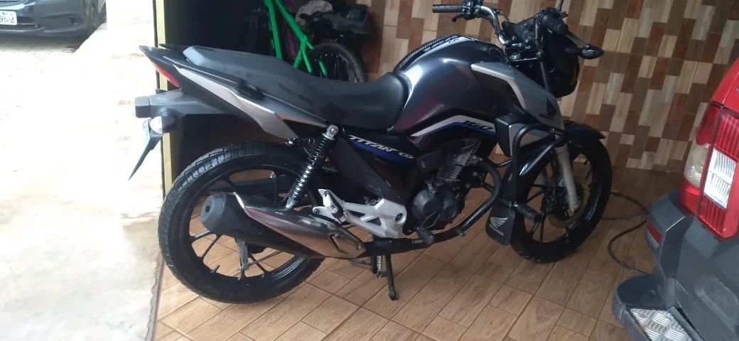 Titan bem conservada 2022 toda ok - Foto 3