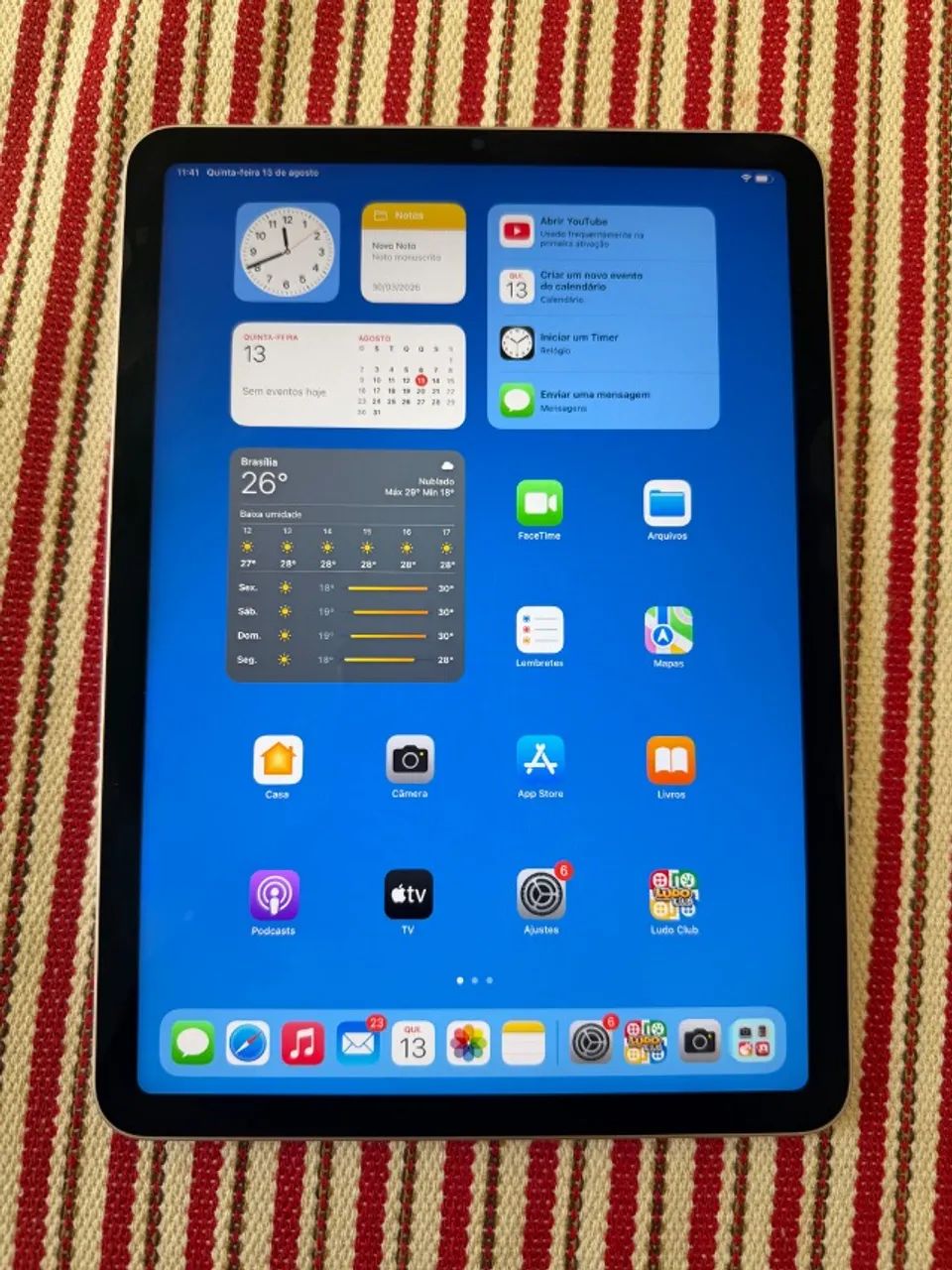 Vendo iPad 5 geração com a caneta  - Foto 4