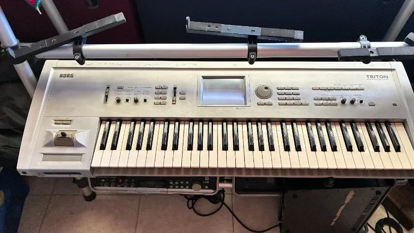 Korg Triton - perfeito funcionamento - Foto 3
