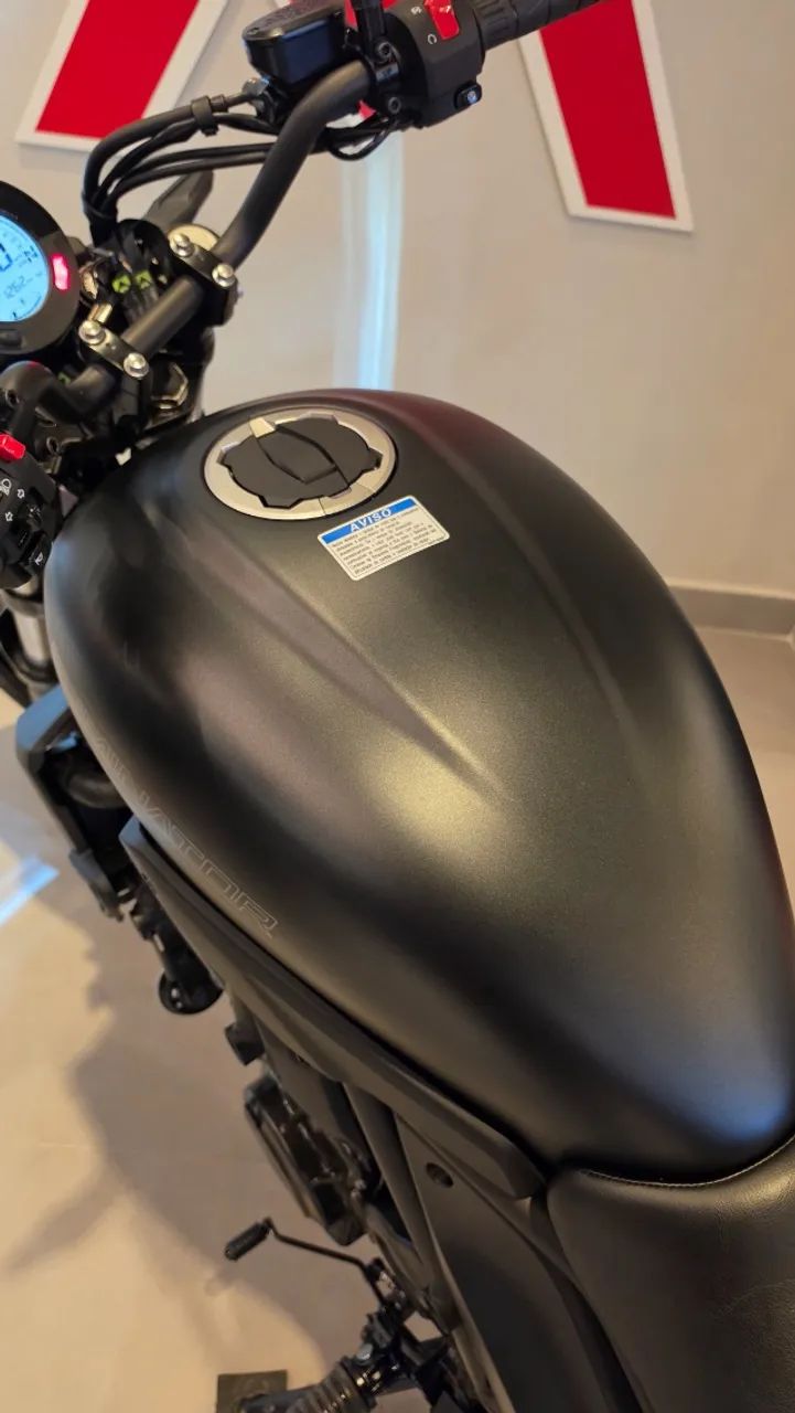 Kawasaki Eliminator 500 2025 - Foto 2