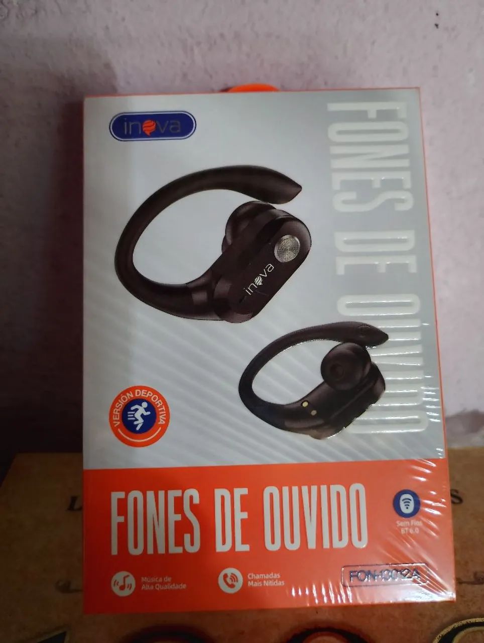 Fone de Ouvido Esportivo - Bluetooth 6.0 - Foto 2