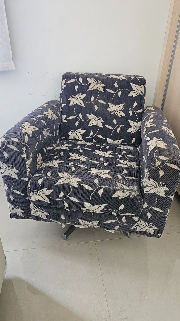 2 Poltronas giratórias