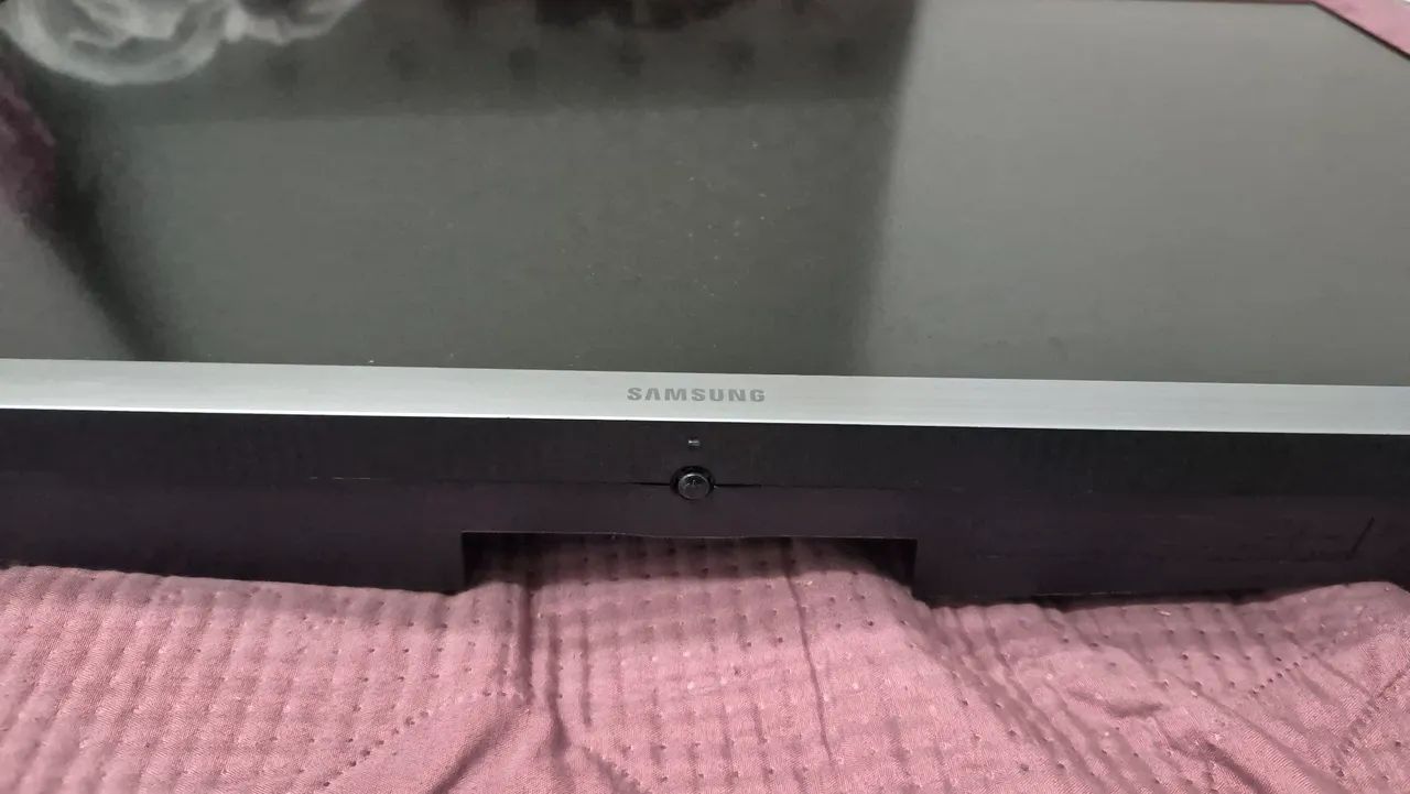 Samsung 4K Ultra HD IPS 60Hz 28-Inch Monitor65713027515138125