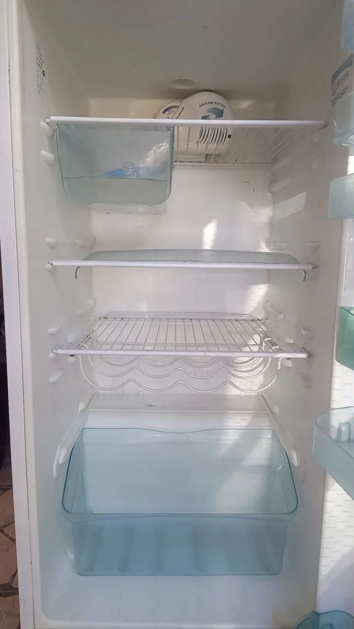 Geladeira Electrolux 380l - Foto 4