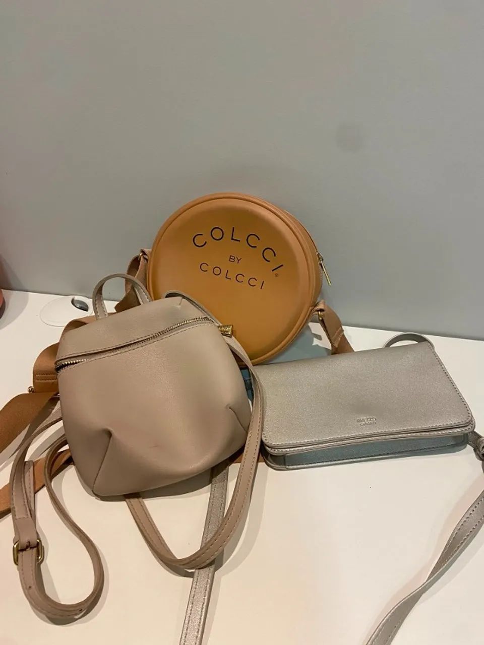 CONJUNTO 3 BOLSAS COLCCI E AREZZO - Foto 5