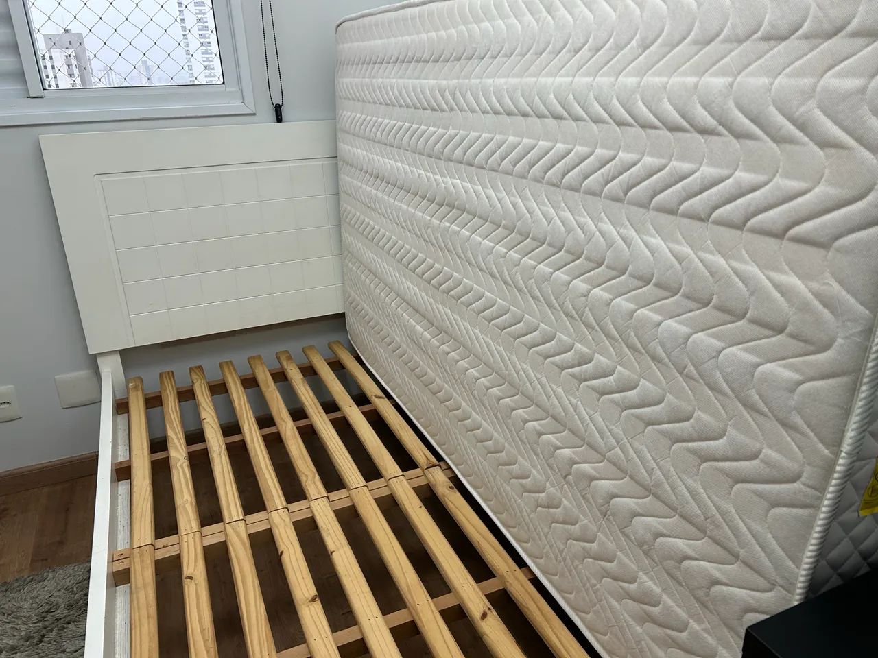 Conjunto de cama com colchão 1,88x1,08 branca - Foto 2
