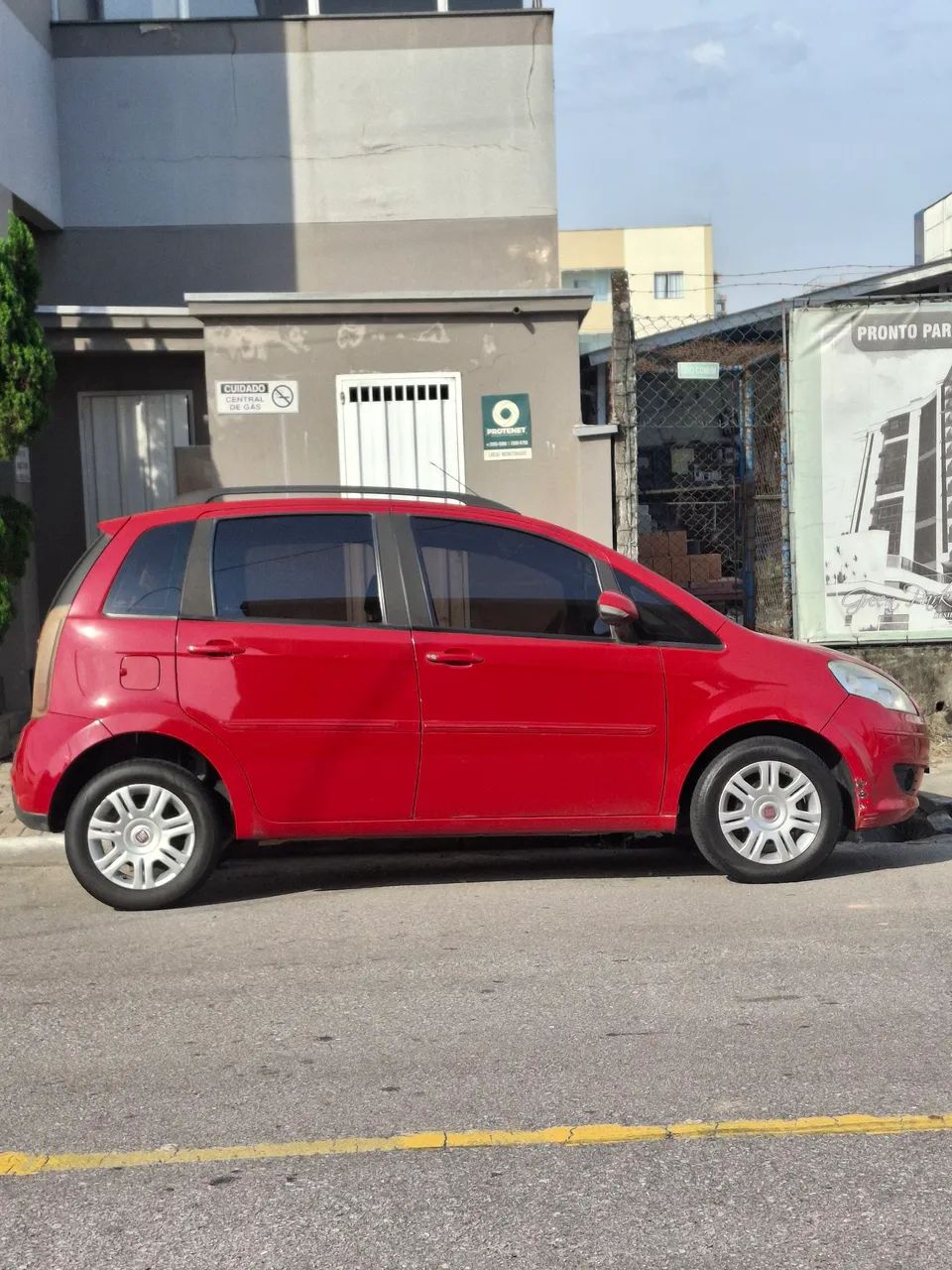 Fiat Idea Idea ATTRACTIVE 1.4 Fire Flex 8V 5p 2012
