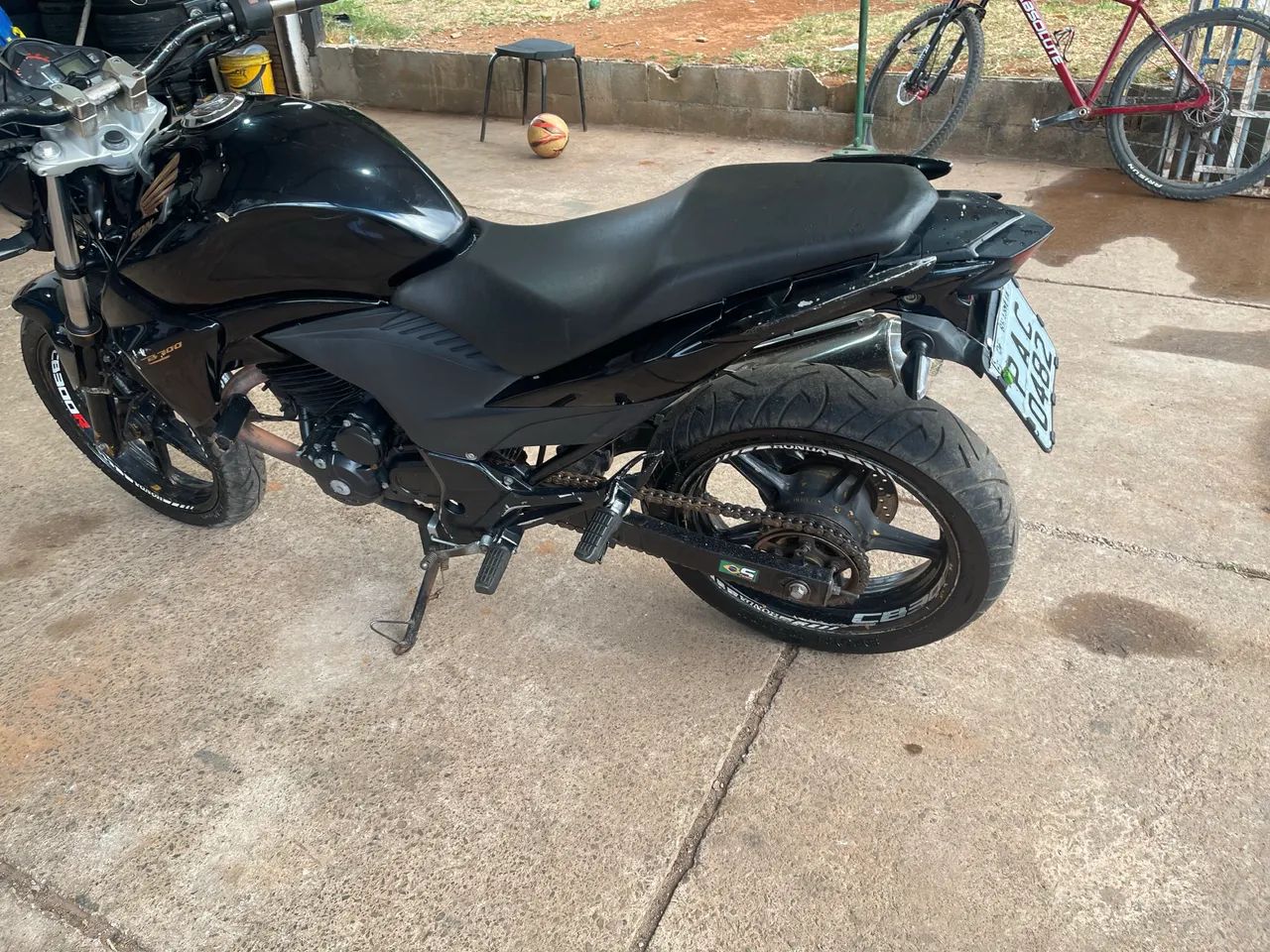 Moto cb 300