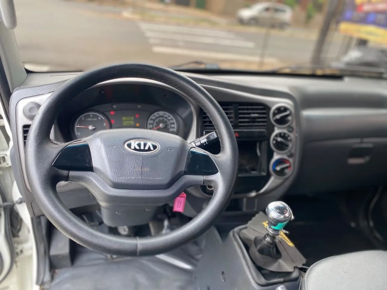 Kia Bongo K-2500 2.5 4x2 TB Diesel, foto 4 de 14