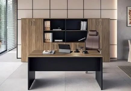 Office Furniture/Desk + Tall Cabinets, R$7.615.77!