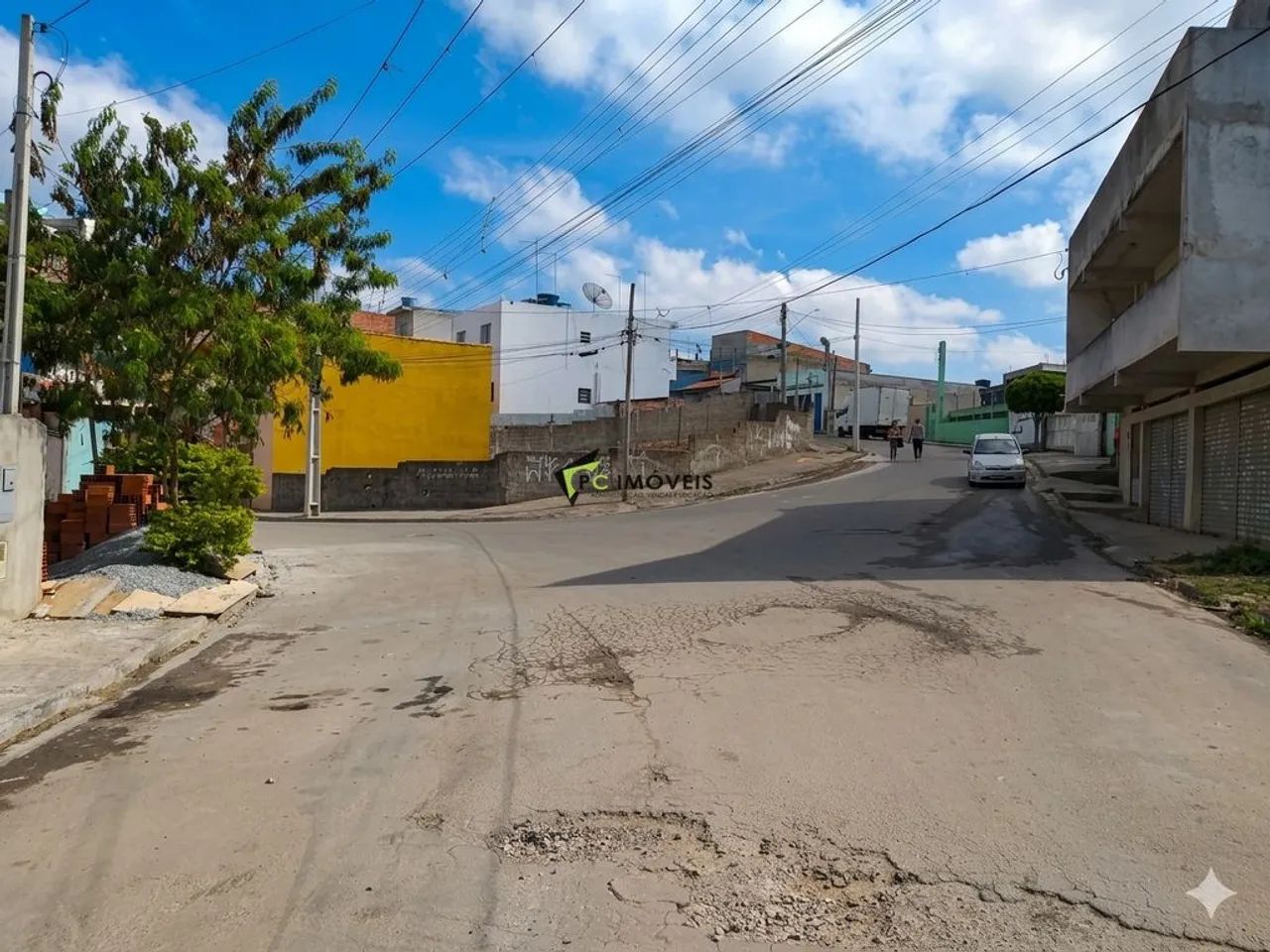 Terreno à Venda em Jardim Antomar, Francisco Morato - SP