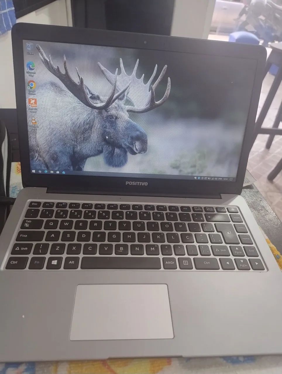Vendo notebook positivo 