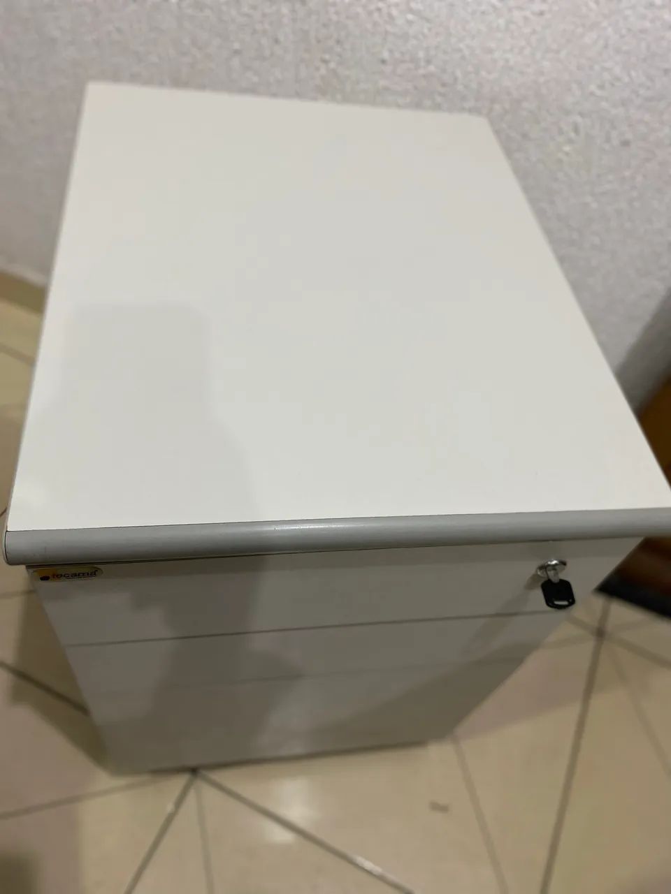Gaveteiro para escritório com Chave, 3 gavetas e rodinhas - Foto 4