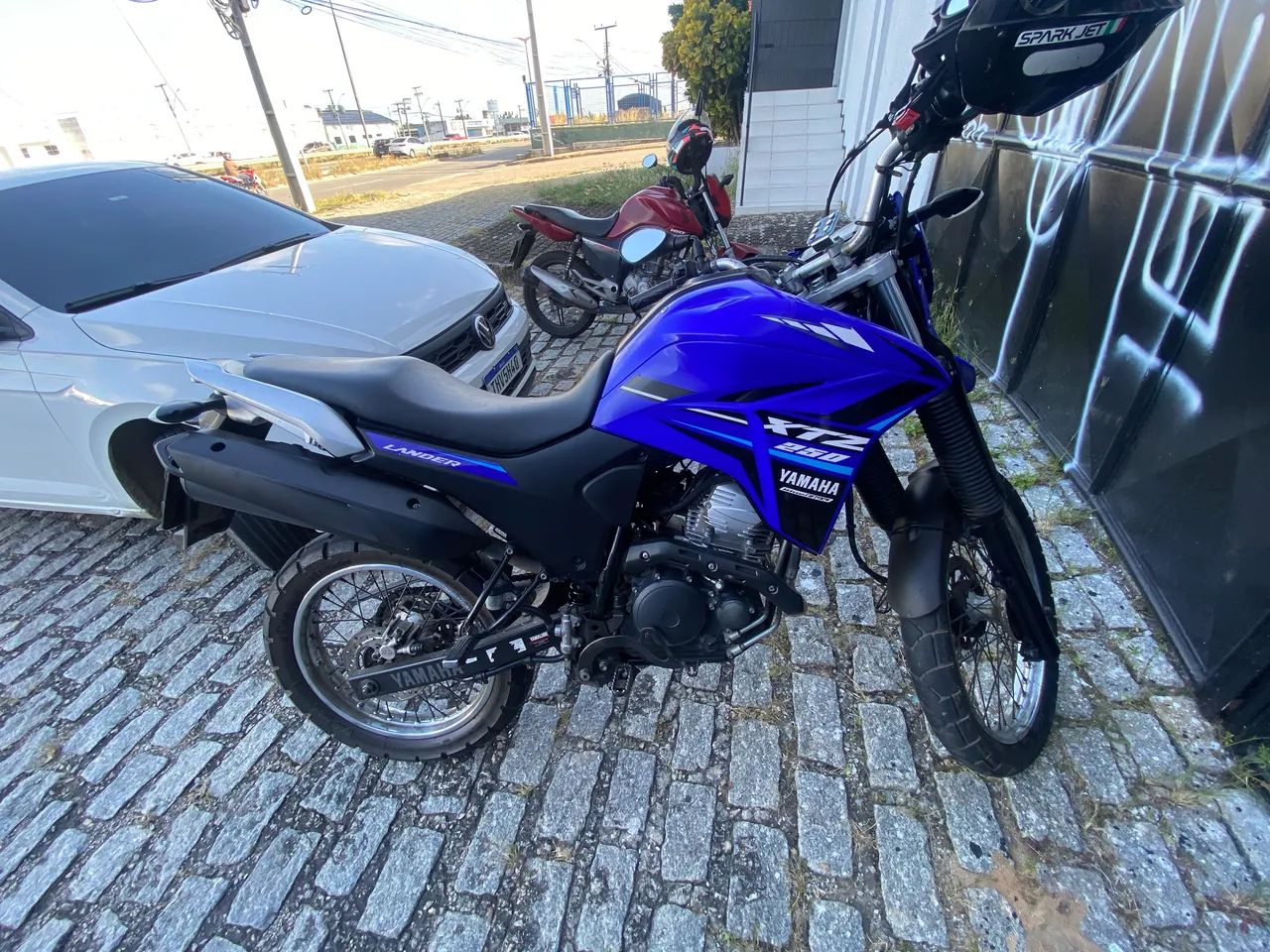 Lander 2024 WhatsApp 85: * - Foto 5