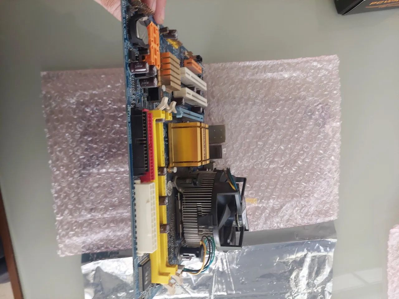 Placa mãe gigante ga-g31m-es2l RAM ddr2  - Foto 3