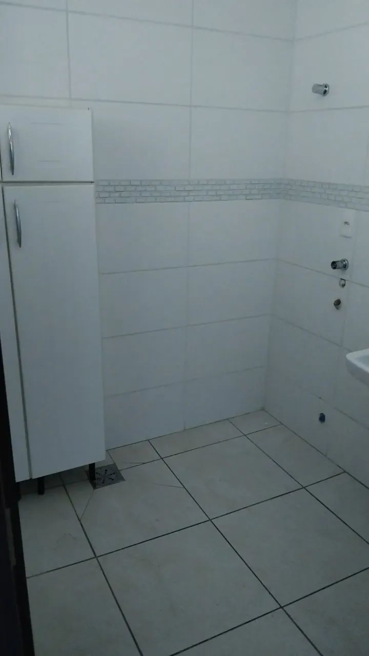 Kitinet mobiliada com ar condicionado - Foto 4