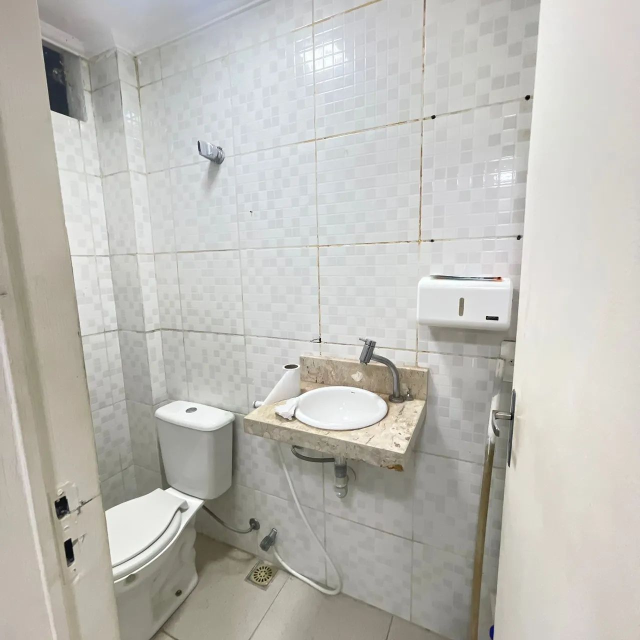 Alugo sala comercial na epitacio Pessoa - Foto 4